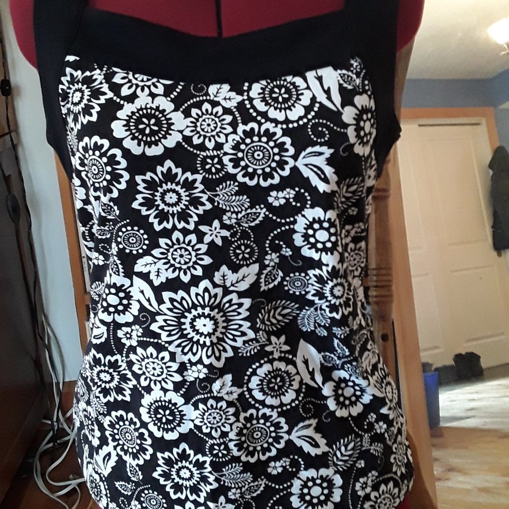 Black and white sleeveless top